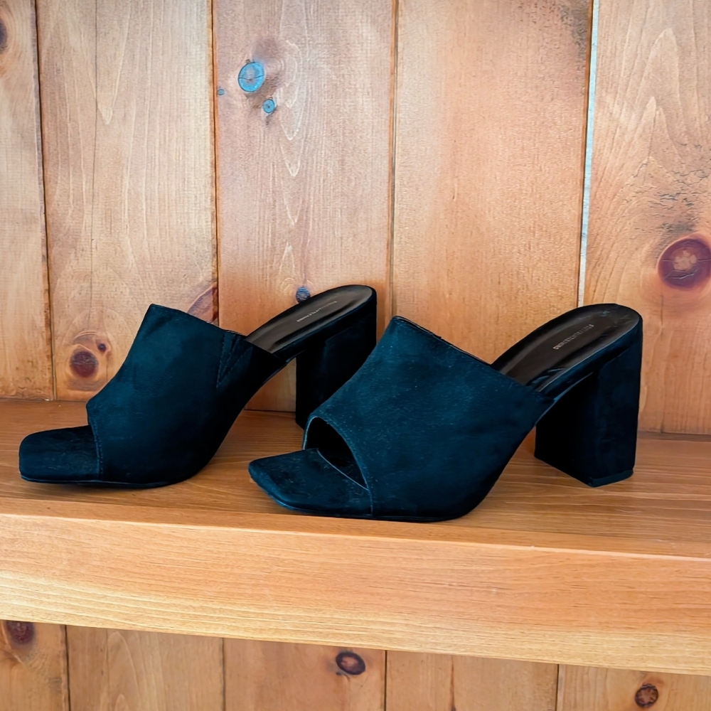 Black Faux Suede Mules Sz 8